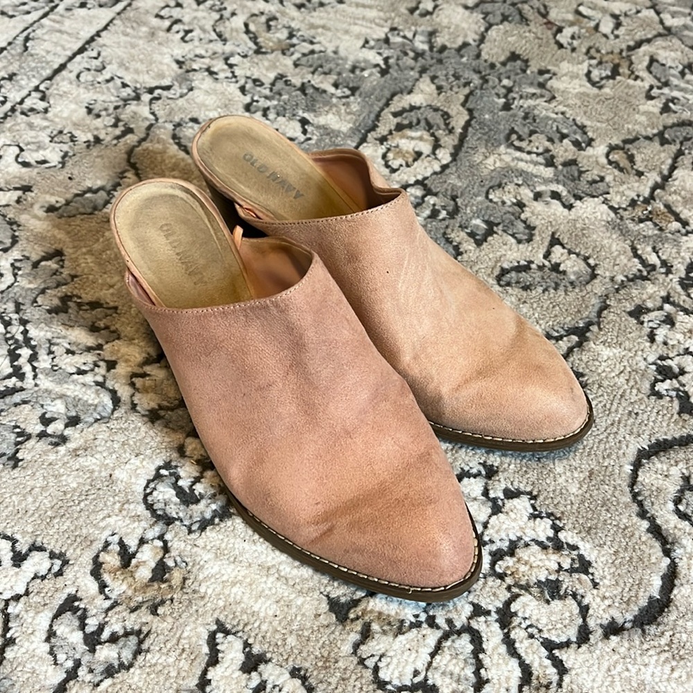 Lightly worn light pink heeled mules